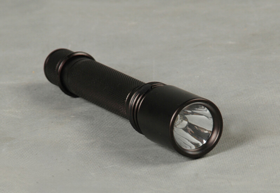 Le Cree anti-déflagrant rechargeable de la lampe-torche IP65 a mené la lampe-torche de police